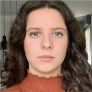 Professeur de français actuellement en Ecole de Commerce